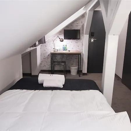 Couette-café Marcopolo House 3*
