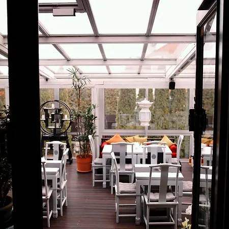 Marcopolo House Couette-café Varsovie